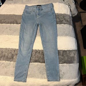 Banana Republic Light Wash Super Stretch Legging Fit Jean